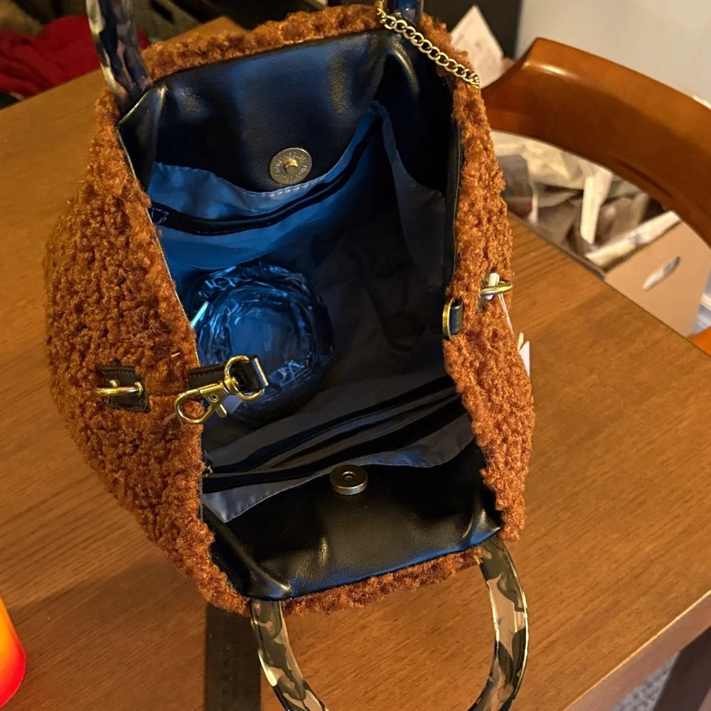 NWT PIXIE MOOD - Small Dumpling Tote in Dark Brown Shearling - Picture 11 of 15